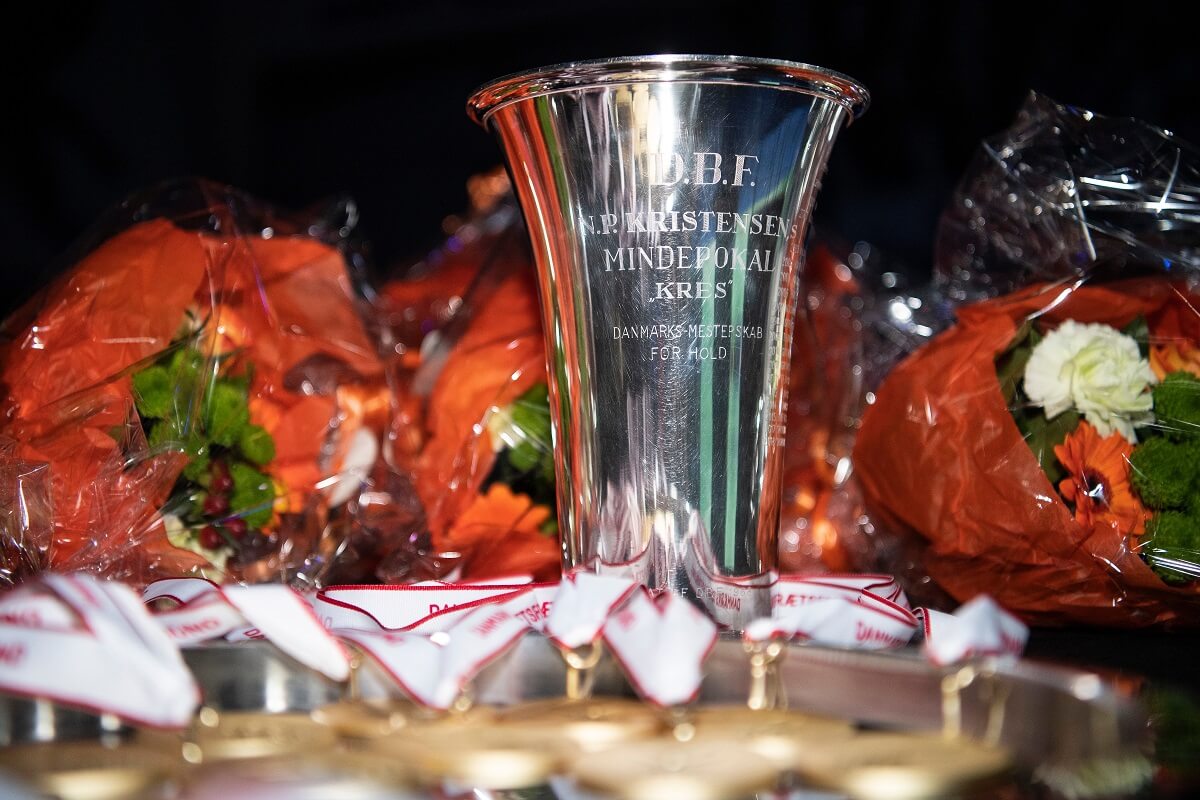 DK Caption: 20190422, København, Danmark Badminton Danmark RSL/FZ FORZA Ligafinale i Frederiksberg Hallen. Pokal og medaljer. Greve - Team Skælskør/Slagelse. Foto: Lars Møller UK Caption: Badminton DEnmark RSL/FZ FORZA League Final in Frederiksberg. Greve - Team Skælskør/Slagelse. Trophy and medals. Foto: Lars Moeller - Badmintonliga - Ligafinalen - Final 4 - - Pokal - holdturnering