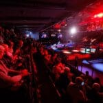 Publikum - Denmark Open - Tilskuere - Tilskuer - Udsolgt - Arena - Hal - Crowd - Klap - oplevelse - Allan Høgholm - Odense Idrætshal